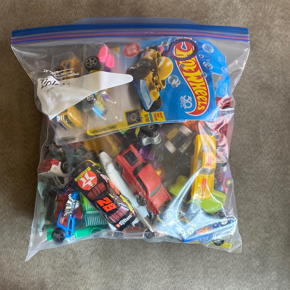 Die cast toys. Hot wheels old and new along with others.